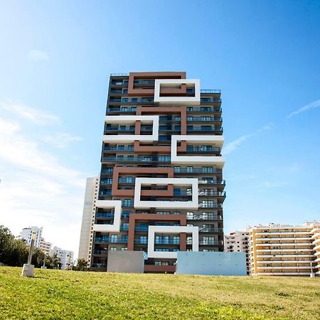 Rocha Tower By Beach Rentals Екстер'єр фото