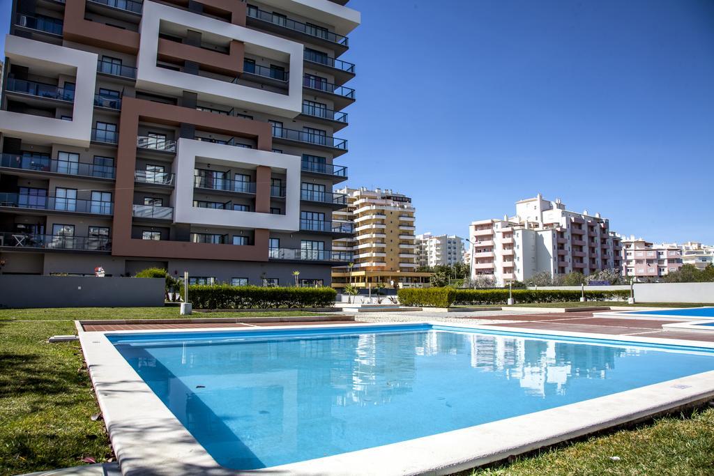 Rocha Tower By Beach Rentals Екстер'єр фото