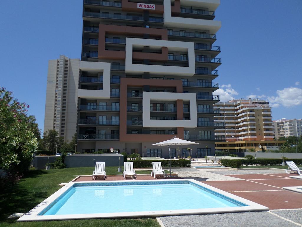Rocha Tower By Beach Rentals Екстер'єр фото