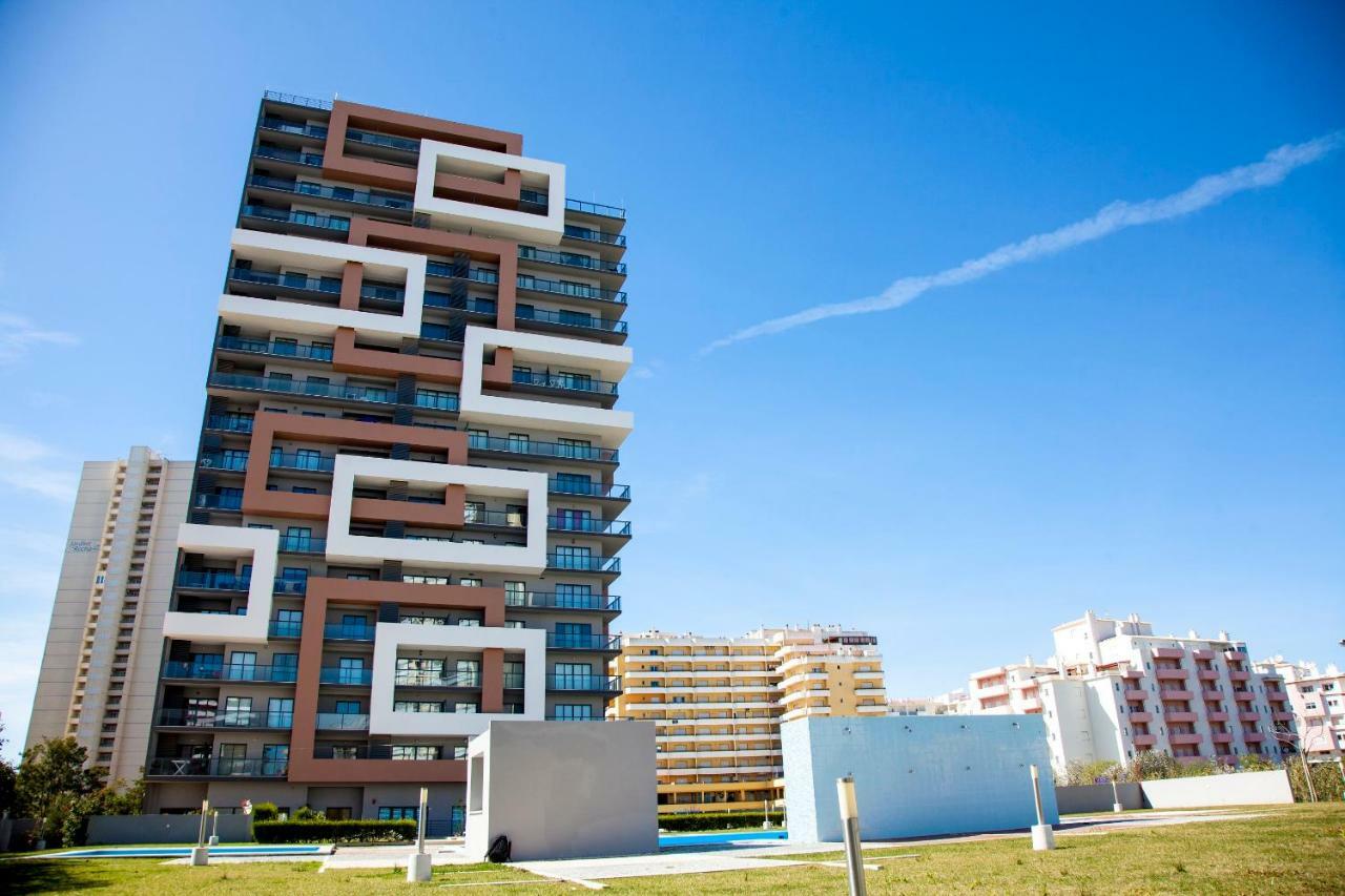 Rocha Tower By Beach Rentals Екстер'єр фото
