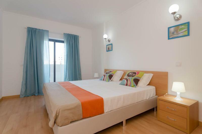 Rocha Tower By Beach Rentals Екстер'єр фото