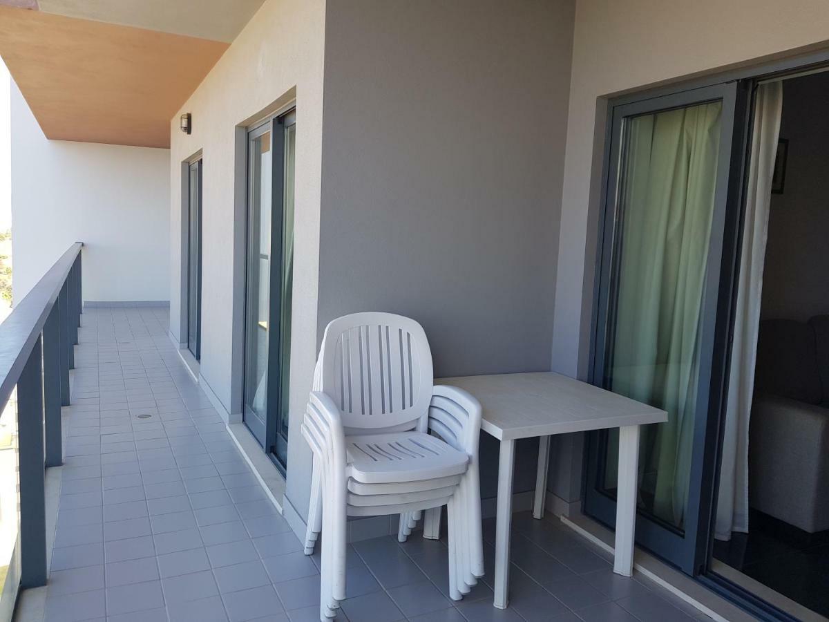 Rocha Tower By Beach Rentals Екстер'єр фото