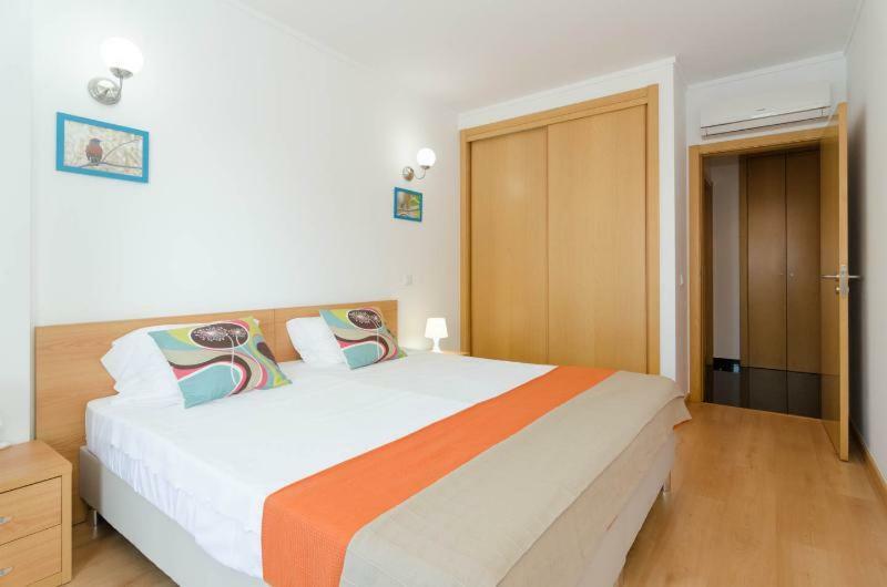 Rocha Tower By Beach Rentals Екстер'єр фото